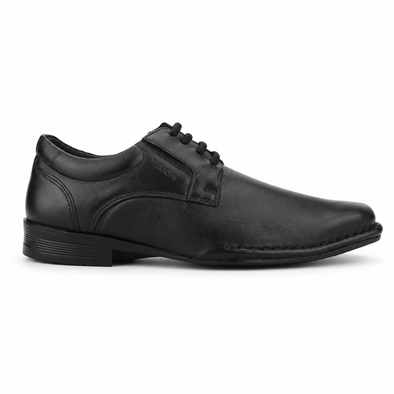 Zapatos Ferracini con hasta 30% de descuento Invierno 2025